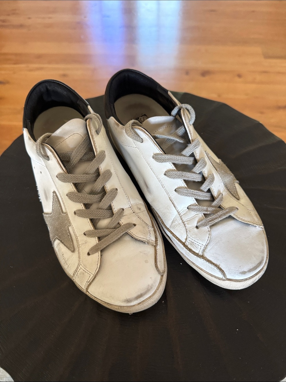 GOLDEN GOOSE Superstar Sneakers w/ Black Heel tabs. Authentic! Size 39